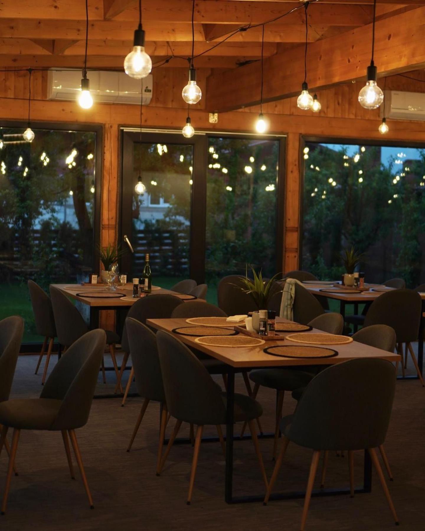 Agropa Garden Hotel Prundul Birgaului Exterior photo