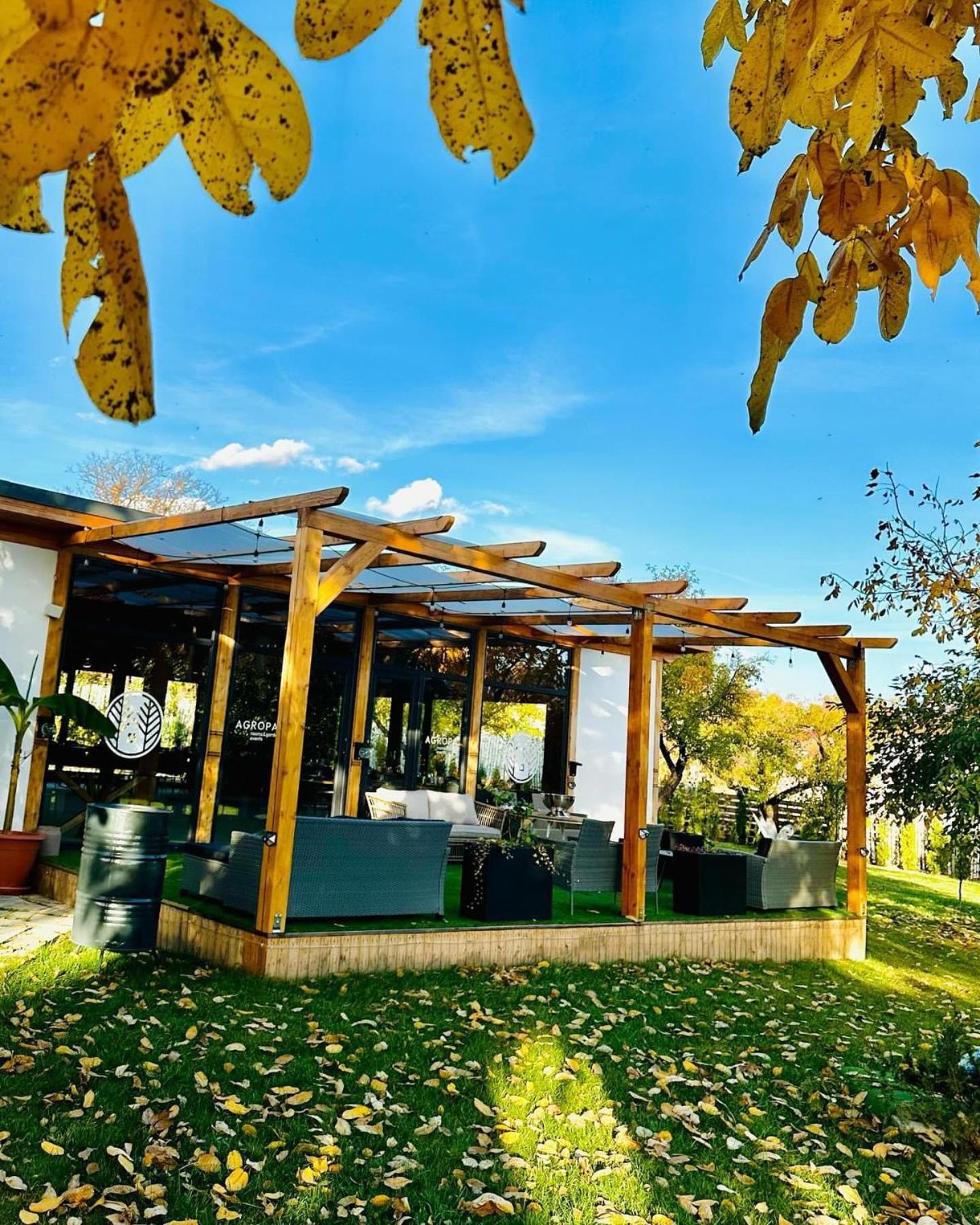 Agropa Garden Hotel Prundul Birgaului Exterior photo